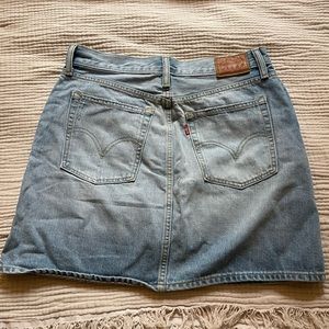 Levi’s mini denim skirt - light wash denim